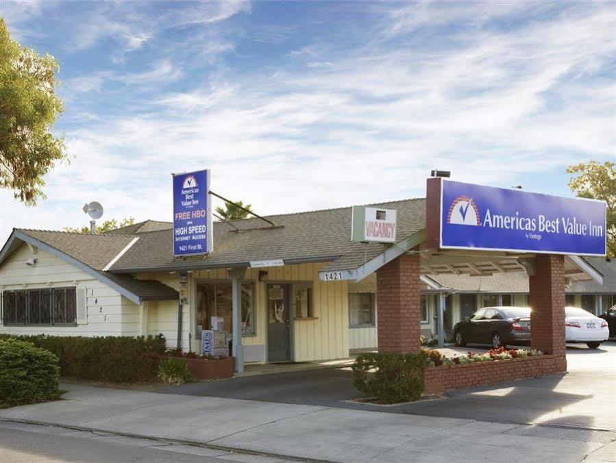 Americas Best Value Inn - Livermore Extérieur photo